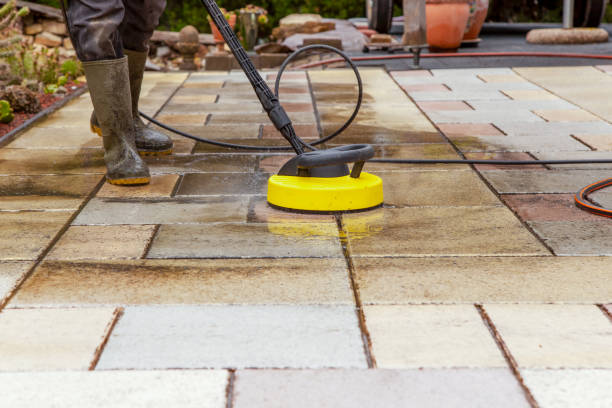 Best Pool Deck Cleaning  in Country Walk, FL