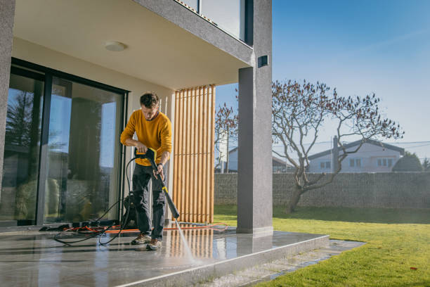 Animal Enclosure Cleaning in Country Walk, FL